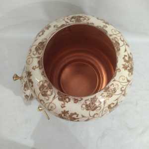 Matka de cobre con diseño floral y detalles dorados de Indian Export International - Product Image 5