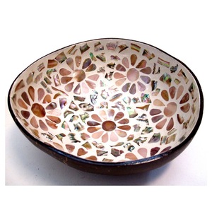 Tazón Bohemio de Cáscara de Coco Natural, Tazón Decorativo Hecho a Mano en Vietnam de Alta Calidad con Juego de Cucharas para Cocina y Hotel - Product Image 3