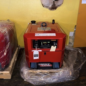 Máquina de Soldar Lincoln, Equipo de Soldadura de Electrodos Eléctricos Sprinter de Alto Rendimiento para Uso Industrial en Fabricación de Metales - Product Image 3