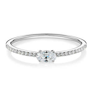 Anillo de Compromiso con Diamante Ovalado de 0.31 CT Cultivado en Laboratorio, Banda Pavé, Oro Blanco de 14K, Certificado IGI, Anillo de Promesa Delgado y Minimalista, Regalo para Ella - Product Image 1