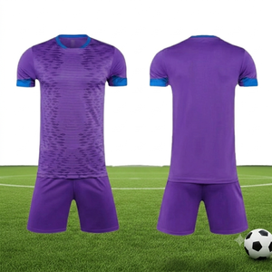 Camiseta de Fútbol, Uniforme Deportivo Premium para Equipos, Transpirable y Absorbente de Humedad, para Estudiantes, Universitarios, Clubes de Fútbol y Deportistas - Product Image 1