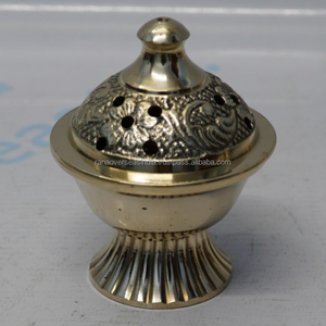 Quemador de Incienso Loban de Latón con Tapa, Portátil, para Carbón y Bakhoor, Diseño Decorativo Grabado para Hogar, Templo y Aromaterapia - Product Image 4