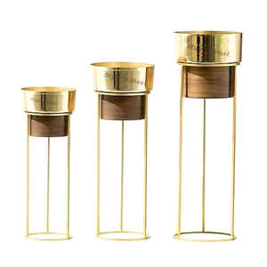 Soporte de Alambre con Recubrimiento de Polvo de Hierro, Duradero, Multiusos, Moderno y Clásico, para Macetas de Interior y Exterior, con Drenaje - Product Image 1