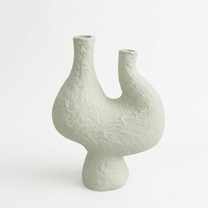 Vase de sol haut en papier mâché rustique, texturé, côtelé, urne organique sculpturale, pot de fleurs Wabi Sabi, décoration pour hôtel et maison - Product Image 2