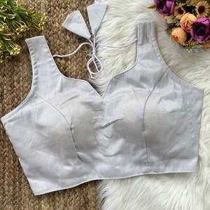 Blouse de mariage moderne et élégante à col en V, brodée, style tissé, pour usage intérieur avec Saree/Lahenga - Product Image 5