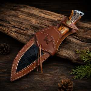 Couteau de chasse en acier de Damas, lame à pointe tombante avec manche en bois pour usage extérieur - Product Image 5