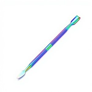 Poussoir à cuticules en acier à double tête pour l'art des ongles Outil de manucure écologique pour usage domestique et concept de beauté pour éliminer les peaux mortes - Product Image 1