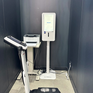 Bodydot BDF1000 Analyseur de santé corporelle intelligent alimenté par l'IA, cadre en alliage d'aluminium flexible, suivi de la posture corporelle complète non pliable - Product Image 1