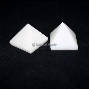 Gran oferta de la mejor calidad, piedra de selenita blanca Natural de alta calidad, pirámide metafísica cargada curativa, regalo de Halloween - Product Image 2