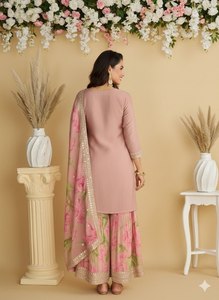 ZAIN EXPORT NOUVELLE COLLECTION : Ensemble Salwar Kameez Moderne avec sous-vêtement intégré, en soie Chinon lourde et crêpe, pantalon Palazzo et Dupatta, pour Mariage/Fête, livraison rapide - Product Image 5