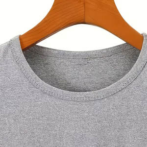 Conjunto Cómodo de Camiseta, Pantalones Cortos y Pantalones Largos - Lavable a Máquina, Tela Elástica, Diseño a Cuadros Opaco, Ropa de Estar por Casa - Product Image 6