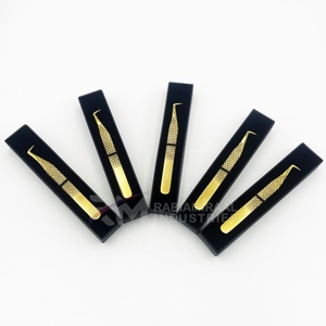 Pinzas para Pestañas RMI de 90 Grados, Acero Inoxidable, Diseño Liso Dorado con Plasma, Antimagnéticas, Antiestáticas, Perfectas - Product Image 4