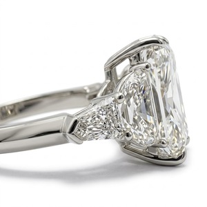 Anillo de Compromiso con Diamante Cultivado en Laboratorio, Corte Cojín Alargado, 10.35 CTW, Certificado por IGI, Oro Blanco de 14k, Anillo de Novia con Cinco Diamantes - Product Image 2