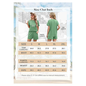 Ensemble de t-shirt et short de sport pour femmes, design tendance, pour la course à pied et la salle de sport, personnalisable - Product Image 6
