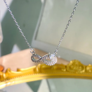 สร้อยคอรูปสัญลักษณ์ ทำจากสแตนเลส 304 ชุบทอง 0.03µm พร้อมประดับเพทายบนสายเคเบิล - Product Image 6