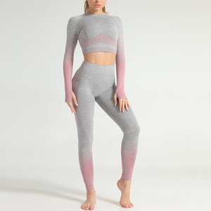 Ensemble de yoga sans couture 2 pièces en tissu intelligent respirant et écologique de qualité supérieure pour femme, collection mode 2026, imprimé, vente en gros - Product Image 3