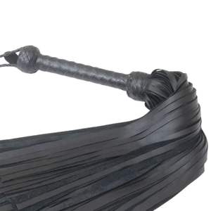 Flogger en cuir de vache véritable avec des franges douces et une poignée ergonomique pour jeux BDSM à impact - Product Image 6