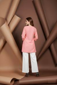 Túnica informal de mezcla de algodón para mujer, con bordado a mano, cuello redondo, manga tres cuartos, totalmente cosida. - Product Image 4