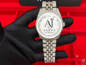 Montre mécanique à cadran rond avec bracelet à maillons incrusté de diamants, affichage de la date, style bijou - Product Image 1