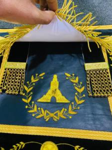 Tablier de Maître Maçon de Loge Maçonnique de Haute Qualité, Fait Main, 100% Cuir d'Agneau, Modèle 2026, avec Franges Bleues, Personnalisable - Product Image 6
