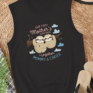 Chaleco de punto informal para mujer con logotipo frontal Nuestro primer regalo para el día de la madre juntos - Product Image 3