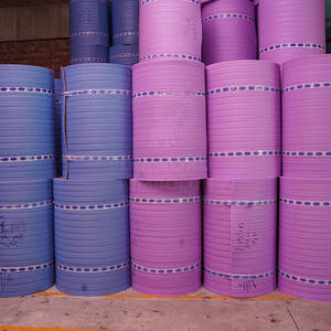 Rollo de Aislamiento Flexible Sin Lámina para Construcción, para Instalación en Techos, Paredes y Pisos, a un Precio Razonable - Product Image 3