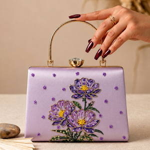 Pochette brodée florale lavande élégante pour femme – Idéale pour les soirées et les occasions festives - Product Image 2