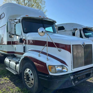 Camion tracteur diesel haute performance 6x4, tête motrice, véhicule de transport de marchandises lourdes pour le transport longue distance - Product Image 1