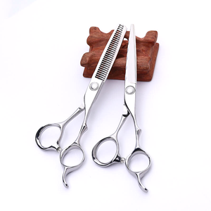 Tijeras de Peluquería Japonesas de Acero Inoxidable para Diestros, con Puntas Afiladas y Acabado Espejo - Product Image 2
