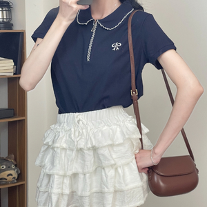 เสื้อยืดผู้หญิงขายดี ผ้าฝ้าย 65% / โพลีเอสเตอร์ 35% เป็นมิตรกับสิ่งแวดล้อม ระบายอากาศได้ดี ทรงเข้ารูป คอวี ติดกระดุม สไตล์เกาหลี คุณภาพพรีเมียม - Product Image 1