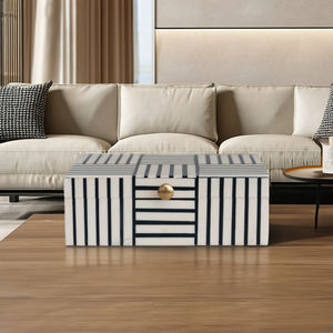 Caja de incrustaciones de concha de artesanía natural, arte impermeable moderno hecho a mano y coleccionable - Product Image 1