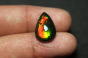 Ópalo Negro Natural 17*11.5*5.5mm Gema Cabujón Corte Pera Multicolor con Destello de Fuego Ópalo Etíope Suelto Piedra de Nacimiento de Octubre - Product Image 2