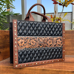 2025 Fabricant OEM Sac à main en cuir repoussé personnalisé Sac à main de luxe en cuir véritable Sac fourre-tout en cuir matelassé de qualité pour femmes - Product Image 4