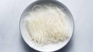 Instant Dry Rice Noodles Manufacturer Wholesale Best Price Indomi Type Bulk HALAL Vietnam Standard Export 10kg Bag IIGLOBAL - Product Image 5