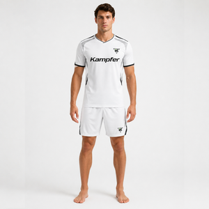 Uniformes Deportivos Personalizados por Sublimación, Hechos con Material Ligero de Secado Rápido para Escuelas, Clubes, Academias, Uniformes de Fútbol, Entrenamiento - Product Image 1
