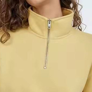 Sweat-shirt de sport respirant en molleton de coton écologique Wearpex pour femme, col montant, broderie personnalisée, coupe courte pour le yoga - Product Image 5