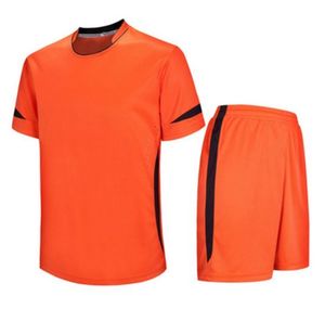 ชุดเสื้อฟุตบอลสีส้มแบบยูนิเซ็กซ์ กางเกงขาสั้น คอกลม แขนสั้น ผ้าโพลีเอสเตอร์ซับเหงื่อ ชุดยูนิฟอร์มสำหรับผู้ใหญ่ ทุกฤดูกาล ปรับแต่งได้ - Product Image 1