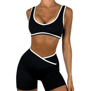 Vente en gros de vêtements de sport et de fitness légers personnalisés pour femmes, ensemble soutien-gorge et short imprimé pour le yoga - Product Image 1