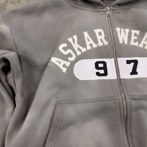 Sudadera con capucha personalizada al por mayor, estilo streetwear, lavada al ácido, 100% algodón, corta, estampada, con bordado, extragrande, para invierno - Product Image 2