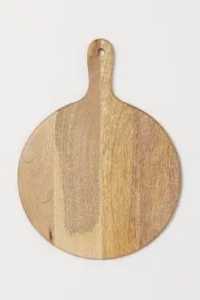 เขียงไม้ทรงกลมพร้อมด้ามจับยาว เขียงไม้เนื้อแข็งสำหรับเตรียมอาหารในครัว ใช้เสิร์ฟชีสและอาหารประเภทต่างๆ - Product Image 4