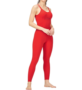 Combinaison de yoga rouge taille haute pour femme, sans manches, à bretelles, effet ventre plat, longueur intégrale, coupe ajustée, couleur unie - Product Image 1