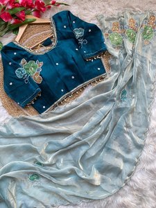 Sari de Satén Cutdana Bloom, Elegante Sari con Perlas, Sari Hecho a Mano con Encanto Floral, Sari de Lujo con Perlas Butta, Sari de Satén con Aura de Perlas - Product Image 3