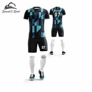 Tenues de football pour jeunes de qualité supérieure et uniformes de football personnalisés 100 % polyester pour hommes, logo personnalisé OEM ODM - Product Image 4