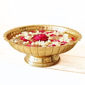 Vintage Style Metal Candle Bowl With Hammered Finish For Home <b>Decor</b> <b>Table</b> Centerpiece And Festive Candle Display - Product Image 3