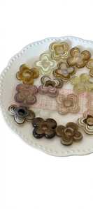 Perles en verre soufflé à la main en forme de fleur à double couche, en vrac, pour la fabrication de bijoux DIY (colliers, bracelets, boîtes) - Vente en gros - Product Image 4