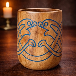 Taza de Madera Vintage Hecha a Mano con Acabado Rústico para Fiestas - Product Image 4