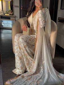 Ensemble Salwar Kameez en soie beige brodé pour femmes, tenue traditionnelle indienne et pakistanaise pour mariage et fêtes, longueur au sol, coupe classique - Product Image 5