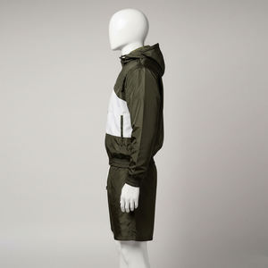 Conjunto de Sudadera con Capucha y Pantalones Cortos de Felpa Bordada Personalizada, Transpirable, 100% Algodón, Estilo Urbano, Verde y Blanco, Dos Piezas, Traje Deportivo Otoñal para Hombre - Product Image 3