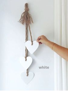 Decoración Colgante de Corazón de Madera Blanca Hecha a Mano, Adorno de Pared Tallado con Cadena de Amor para San Valentín, Bodas, Decoración Interior del Hogar - Product Image 5