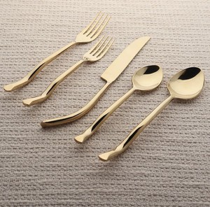Juego de cubiertos de acero inoxidable dorado de 5 piezas para bodas y restaurantes al mejor precio - Product Image 2